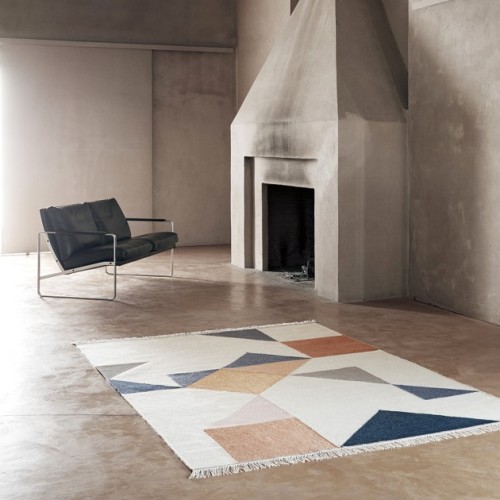11 Key Rug Styles for your Minimalist Home