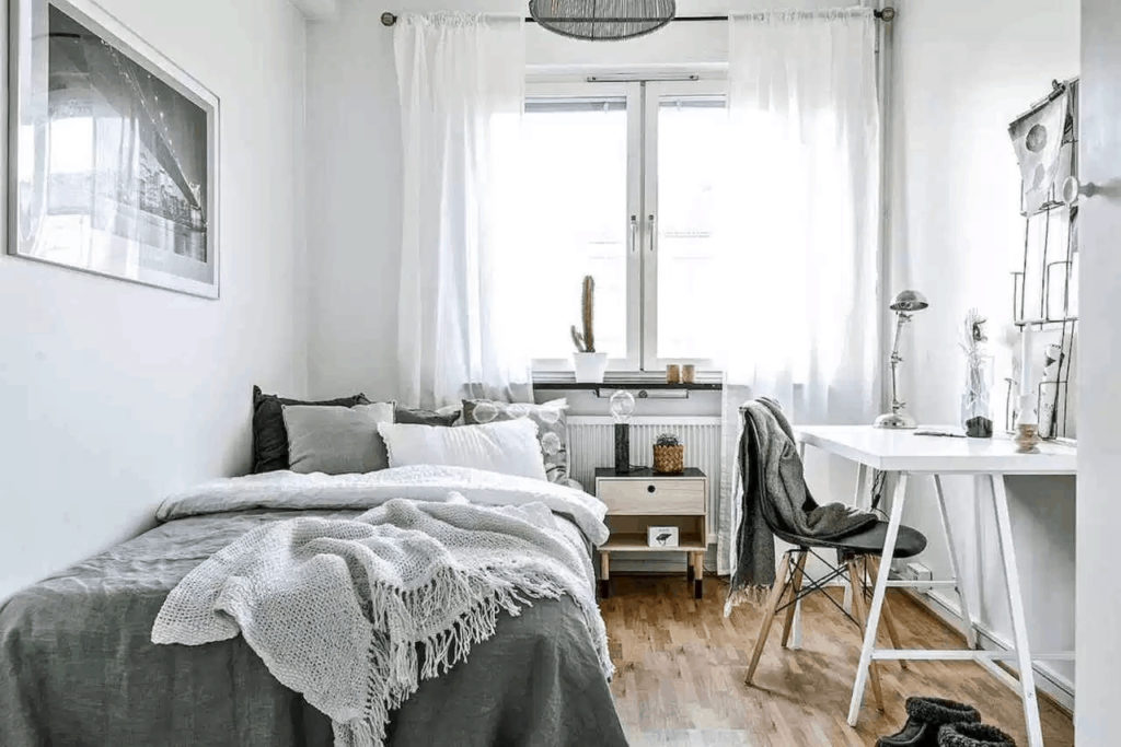 How to Design A Minimalist College Dorm Room