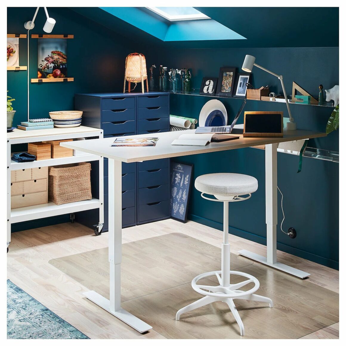 Best Minimalist Standing Desks & Desk Converters - Ikea SKARSTA Standing Desk