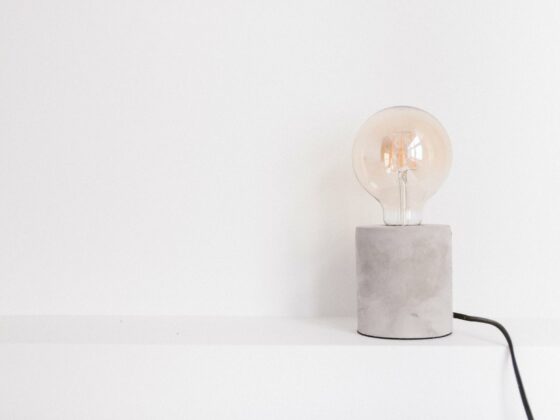 11 Best Minimalist Lamps for Your Low-Maintenance Home