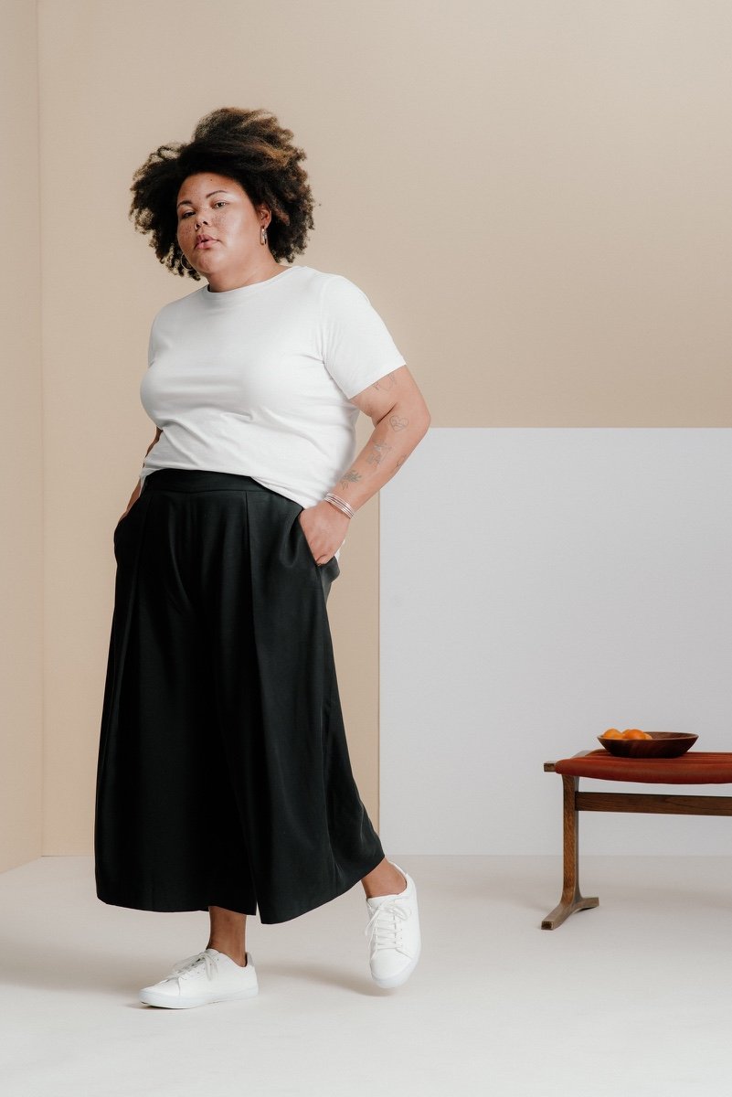 Best Plus-Size Minimalist Clothing Brands - And Comfort