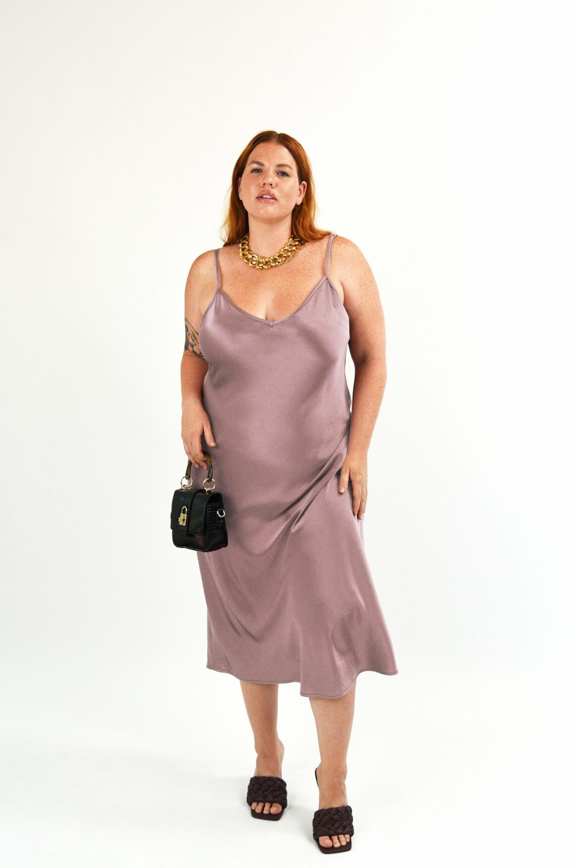 Best Plus-Size Minimalist Clothing Brands - BAACAL