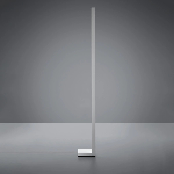 The Ultimate Minimalist Floor Lamp List _Fabbian Pivot TE LED Floor Lamp