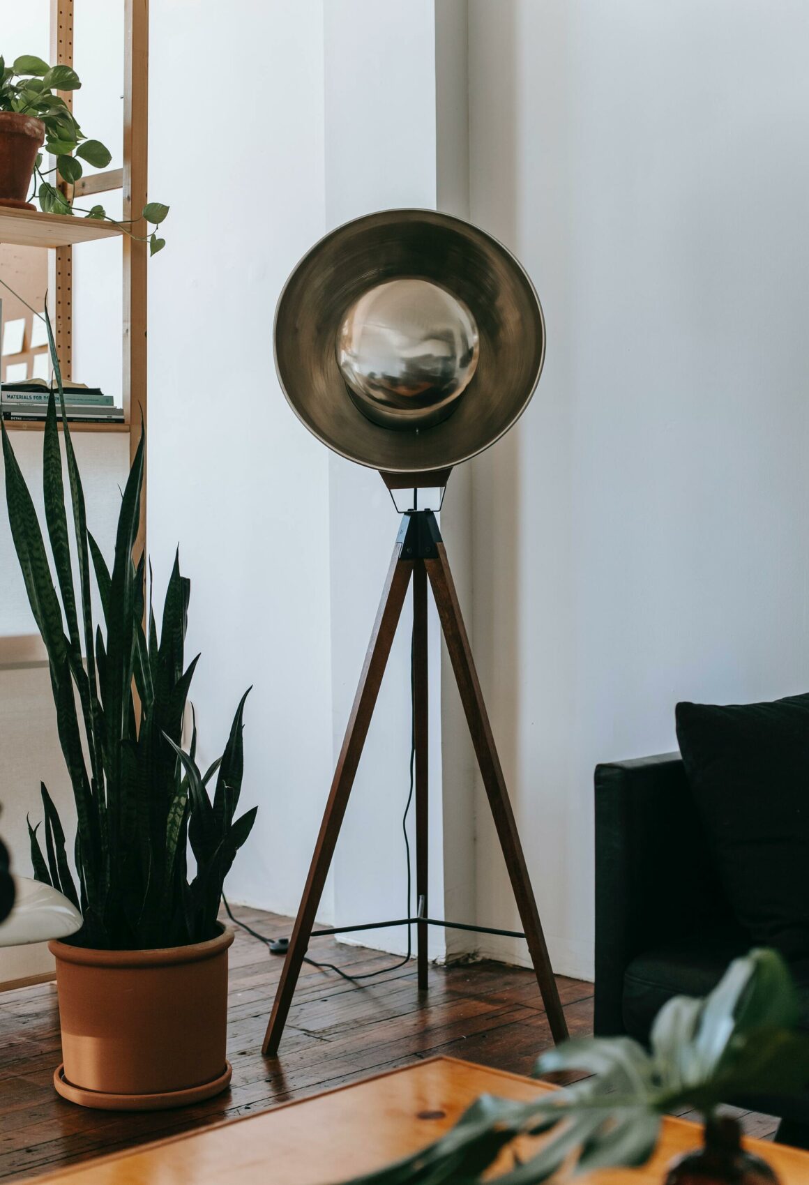 The Ultimate Minimalist Floor Lamp List